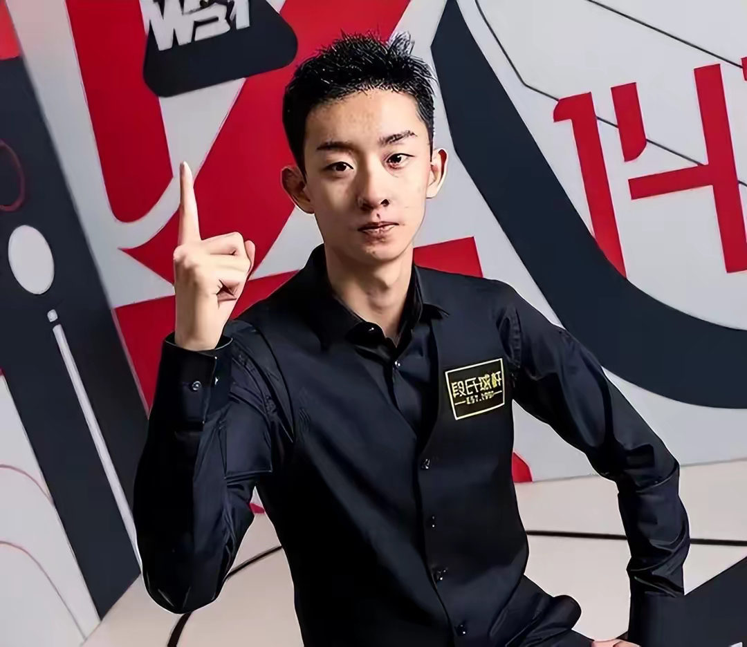 TheShy迎来十赛季出色发挥，篮网观众热烈欢呼！